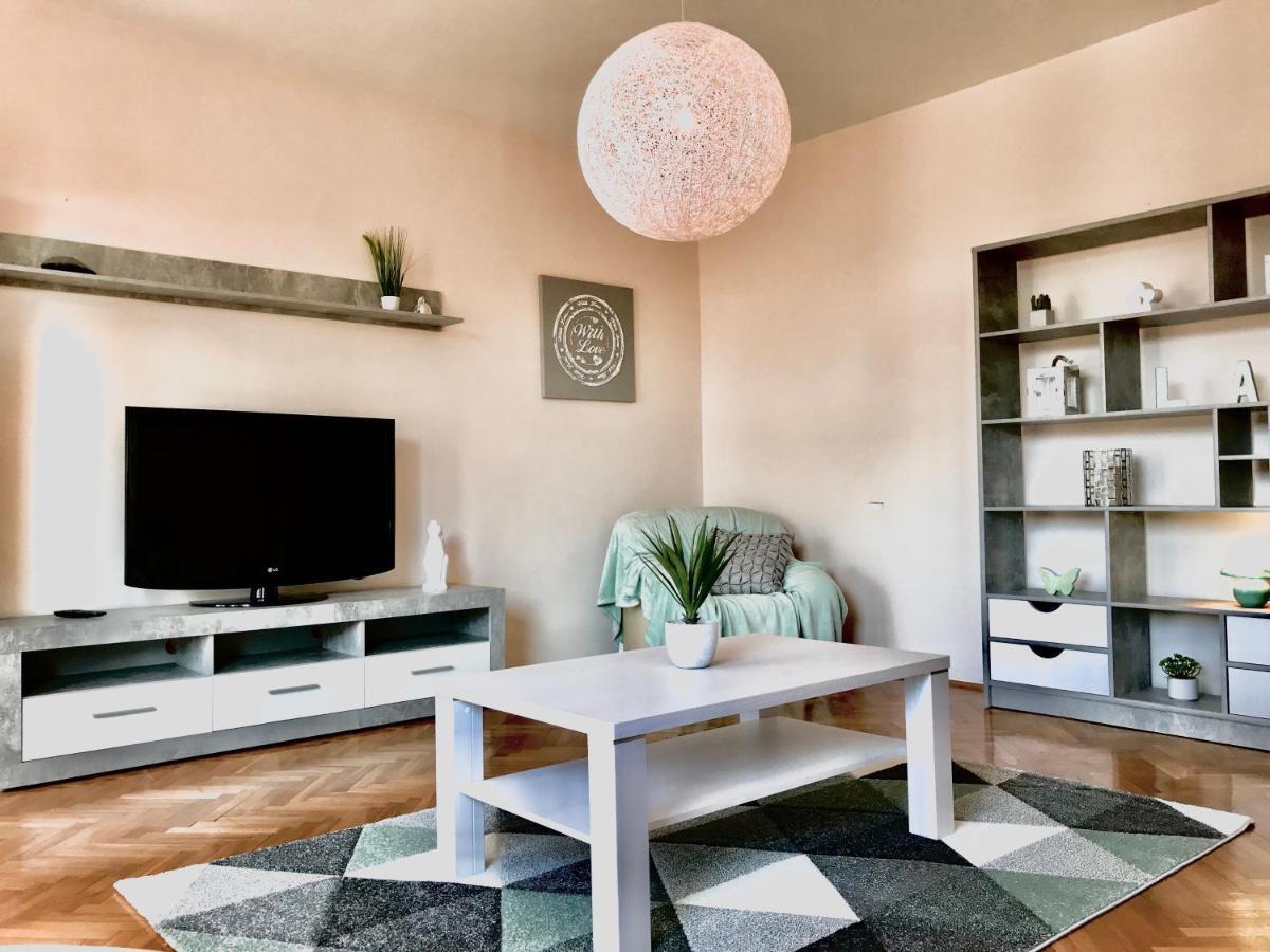Gyoengye Apartamento *