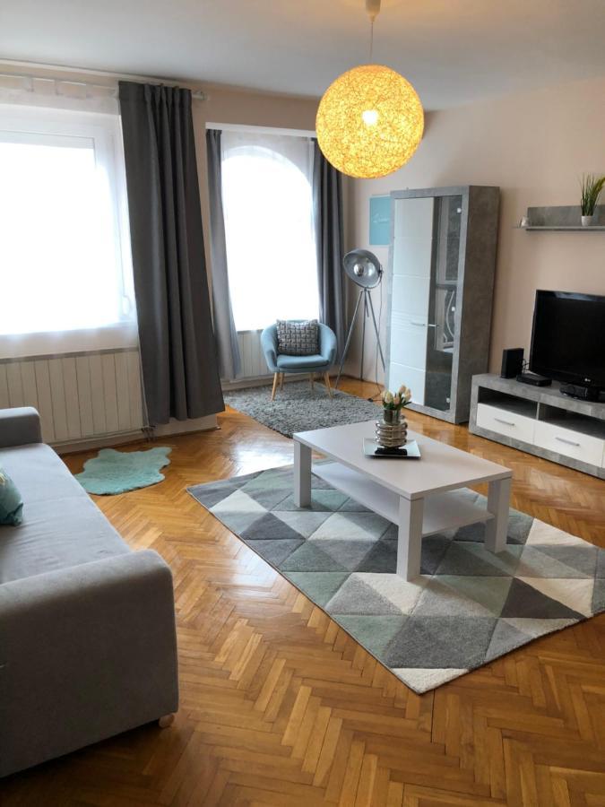 Gyoengye Apartment *